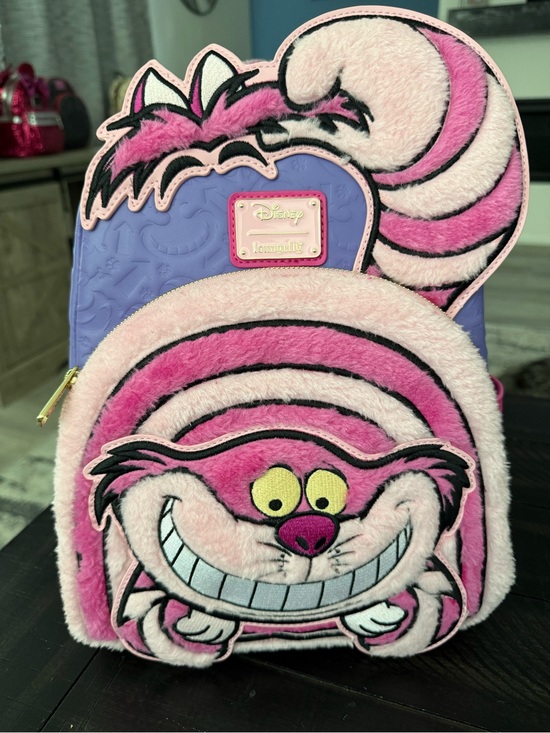 NWT Disney Loungefly Cheshire Cat Loungefly Backpack - Pink & Purple